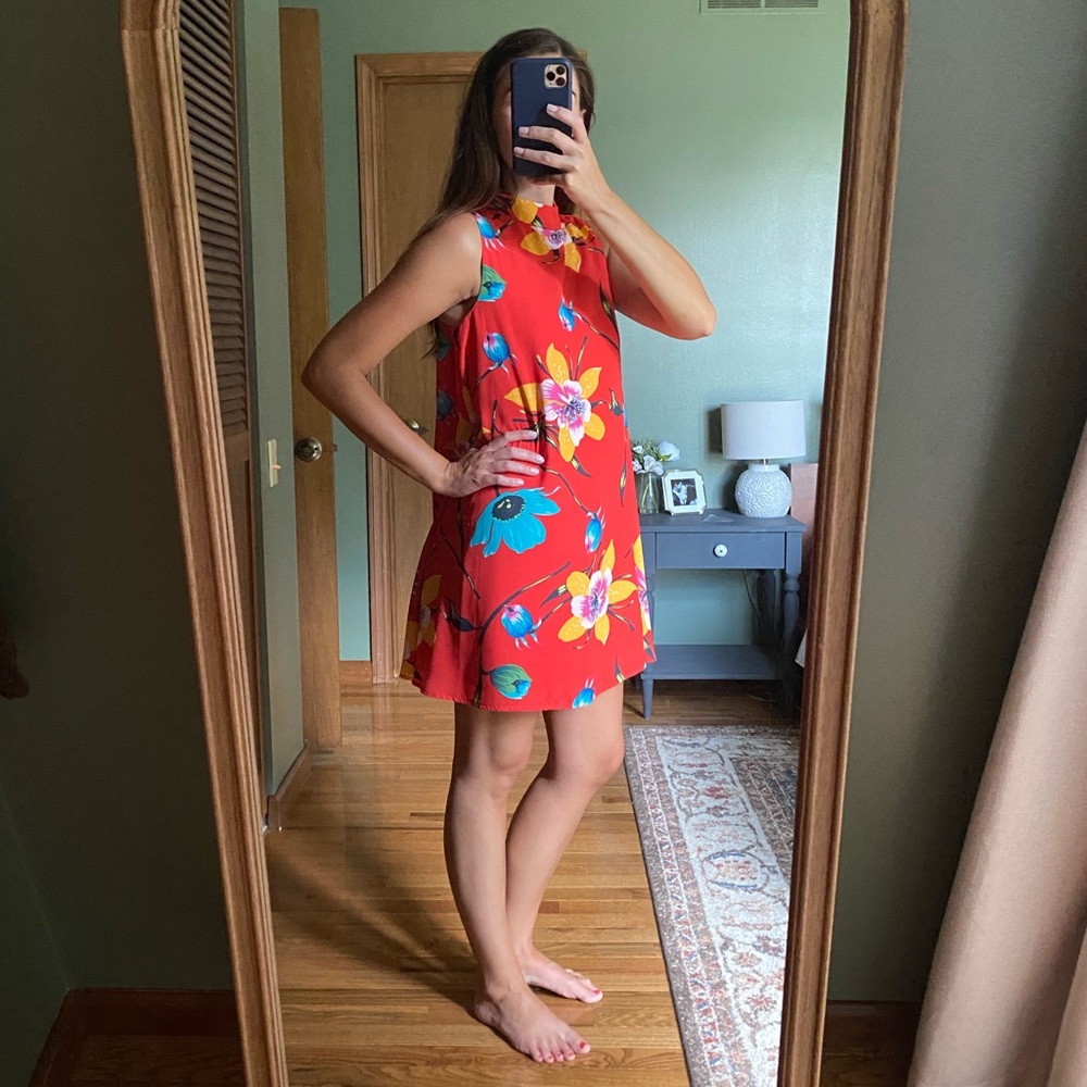 Women’s Floral Shift Dress